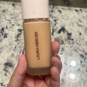 Laura mercier flawless weightless perfecting foundation
